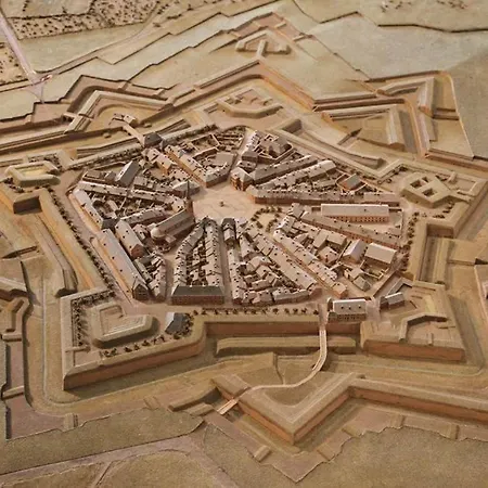 La Roche Du Roy Appartamento